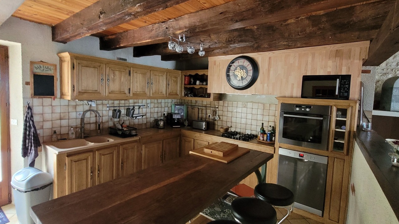 Photo of Kitchen in Montaigu-de-Quercy