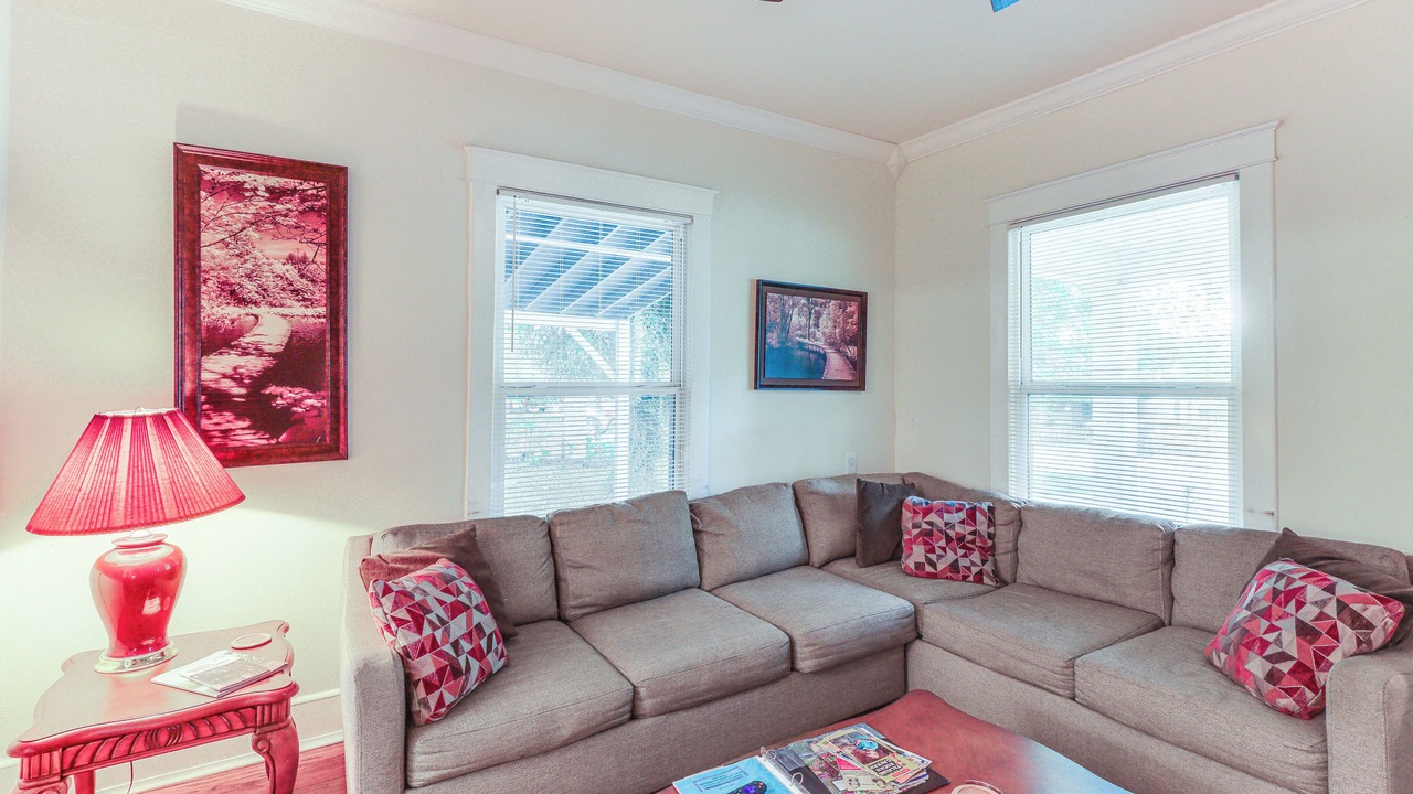 Photo of Livingroom in Harrison