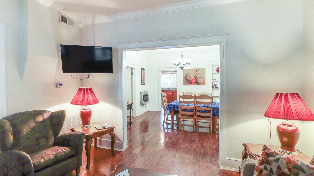 Photo of Livingroom in Harrison