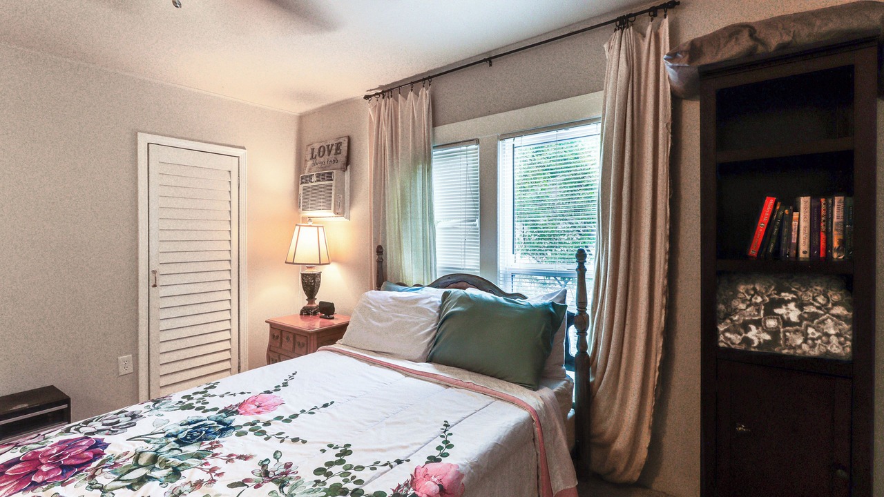 Photo of Bedroom in Harrison
