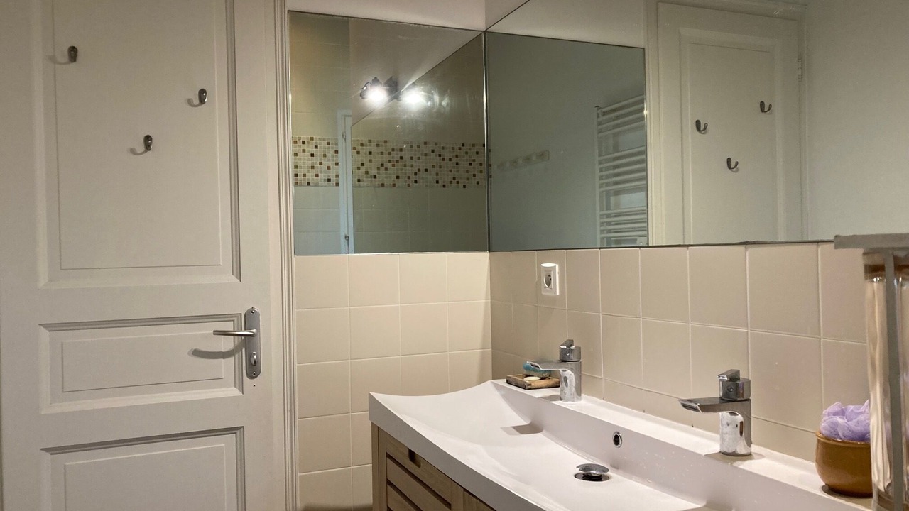 Photo of Bathroom in Avrille