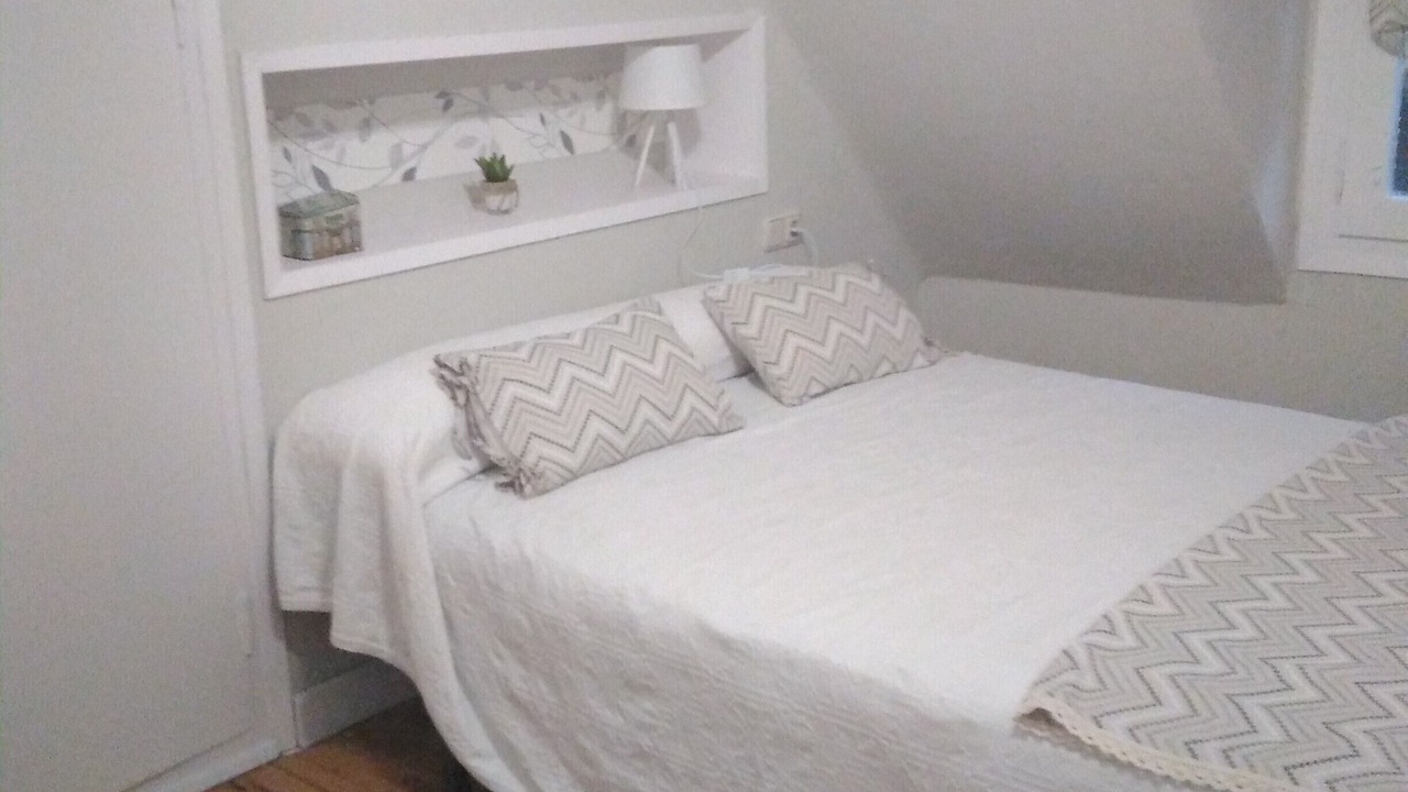 Photo of Bedroom in Abena
