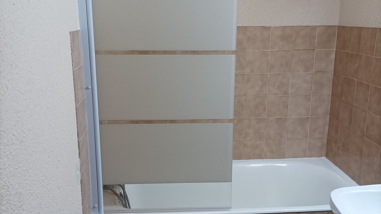 Photo of Bathroom in Premanon