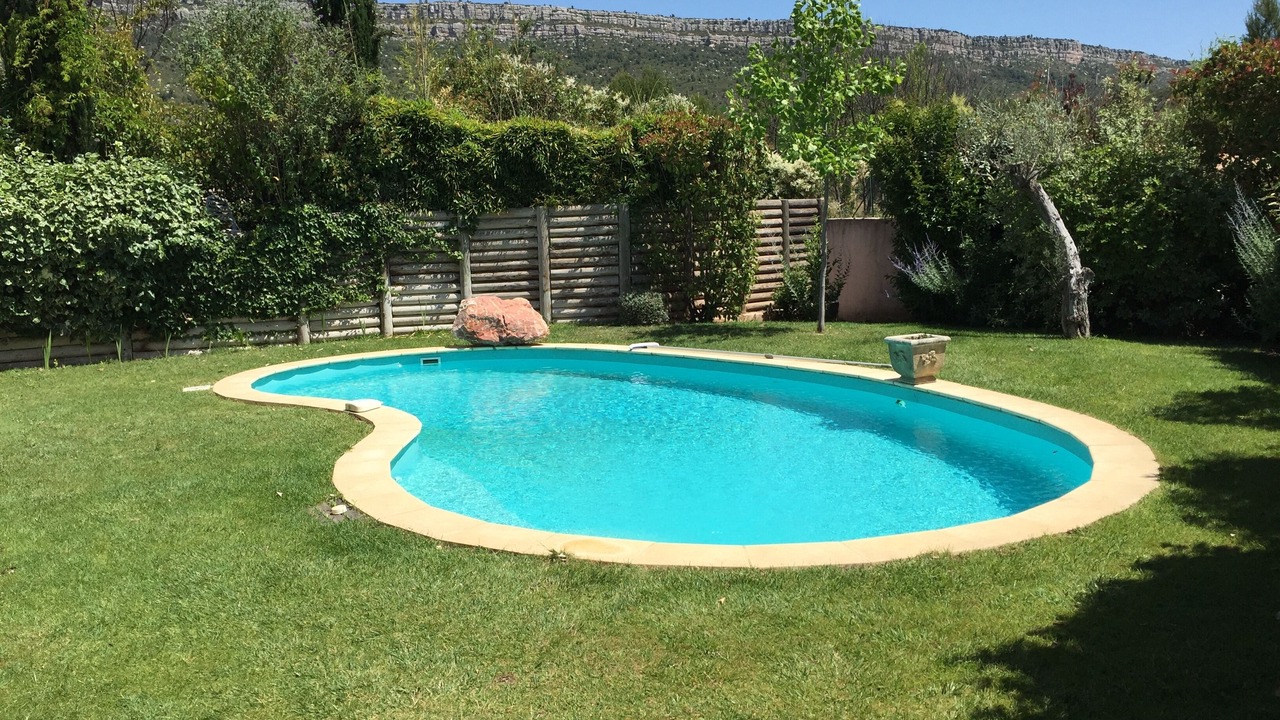 Photo of Outdoor in Chateauneuf-le-Rouge