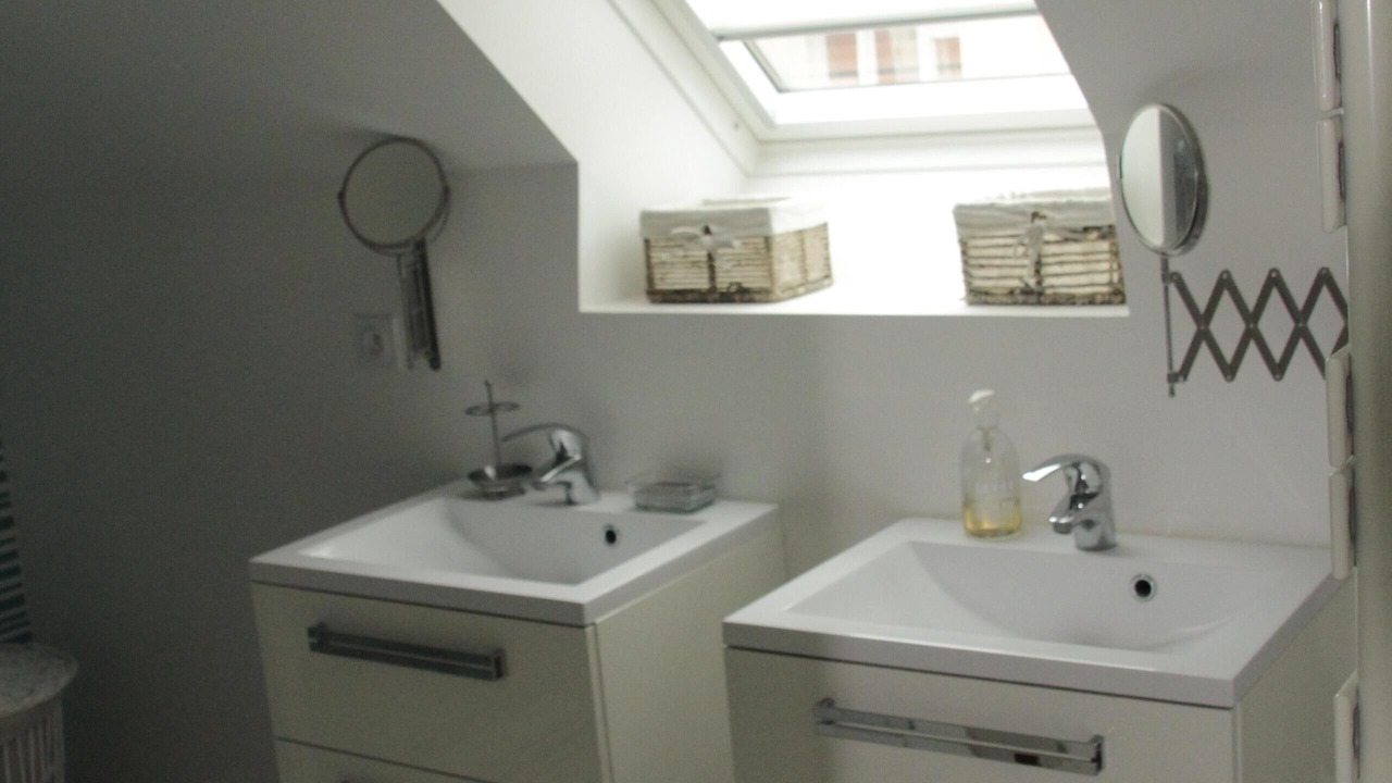 Photo of Bathroom in Lancieux