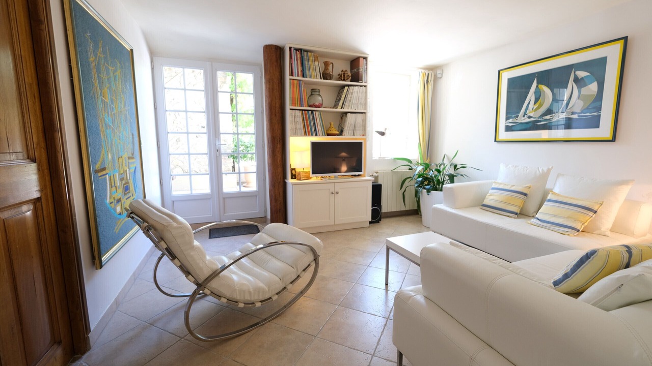 Photo of Outdoor in Orgon