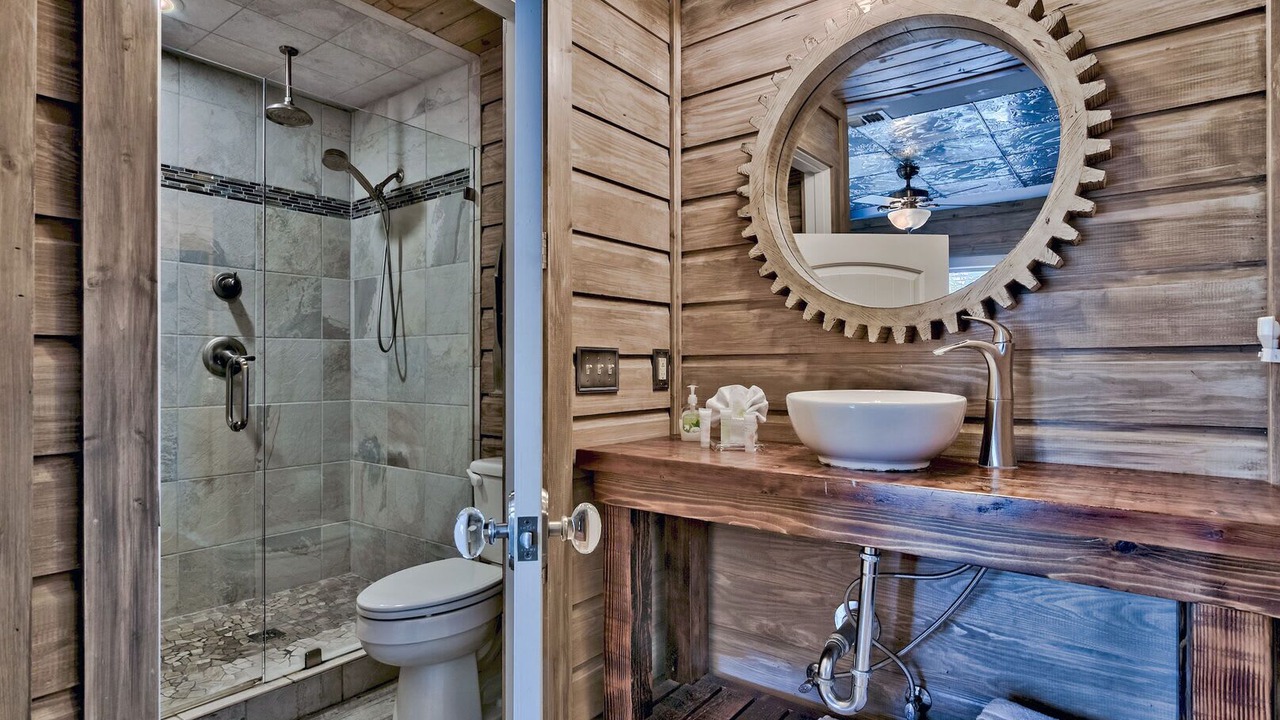 Photo of Bathroom in Holiday Isle