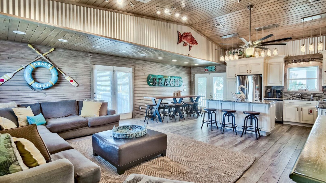 Photo of Others in Holiday Isle