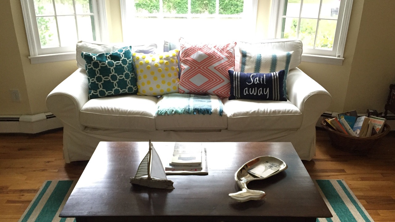 Photo of Livingroom in Bellport