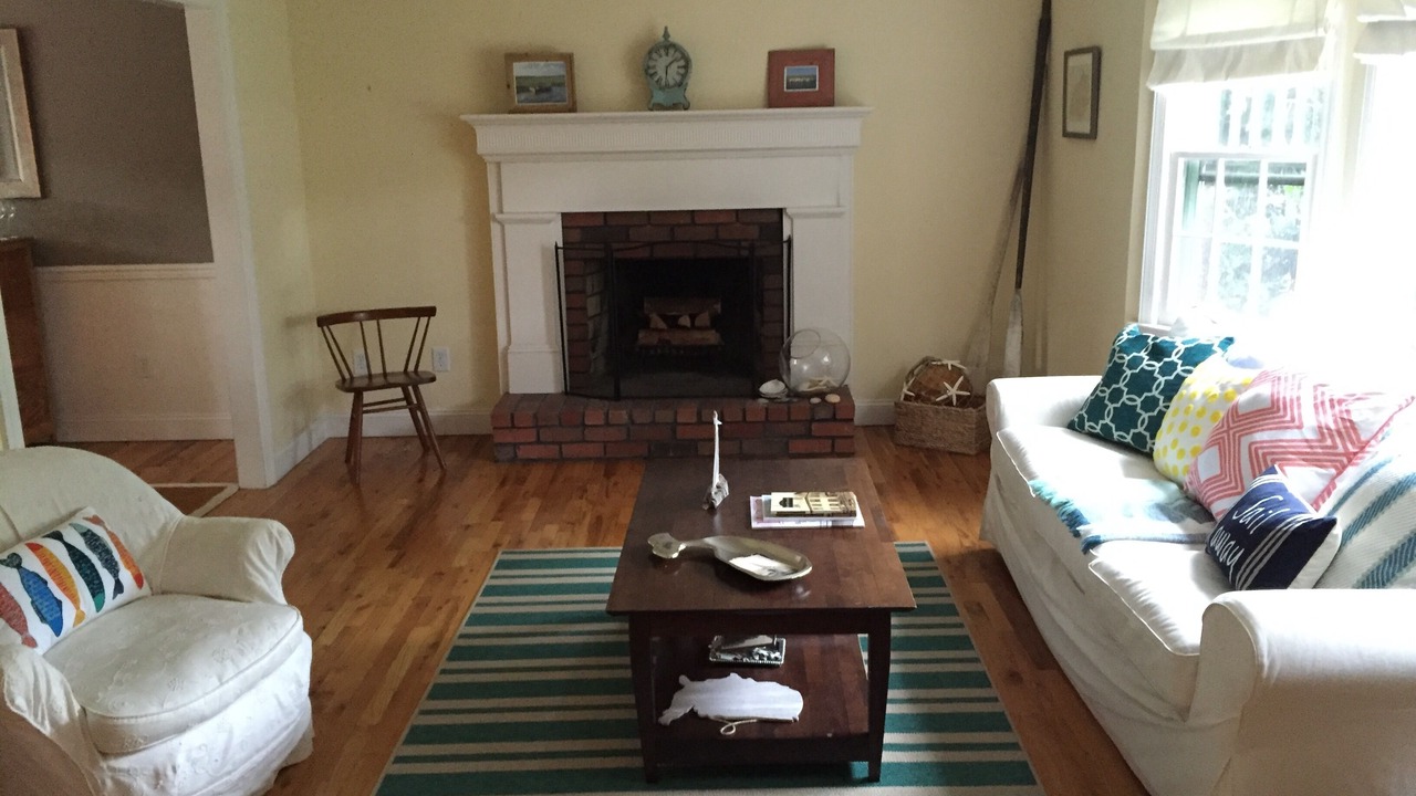 Photo of Livingroom in Bellport