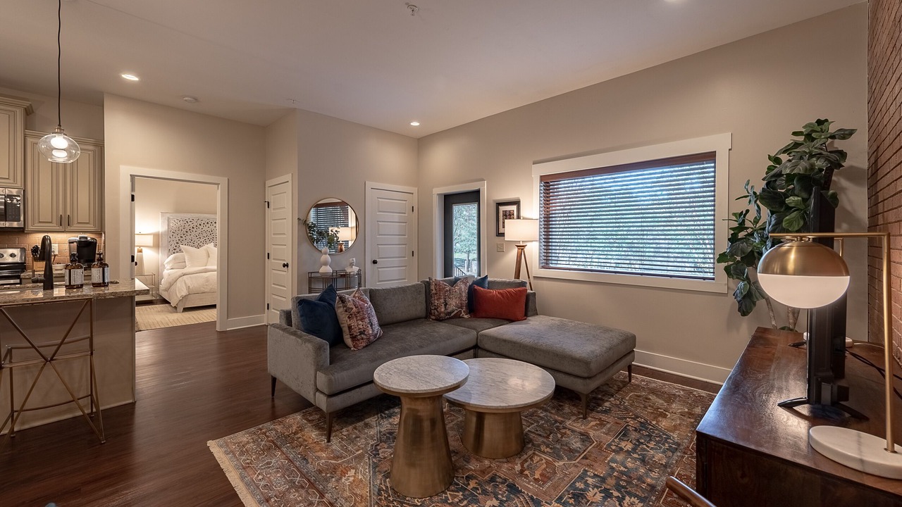 Photo of Livingroom in College Station