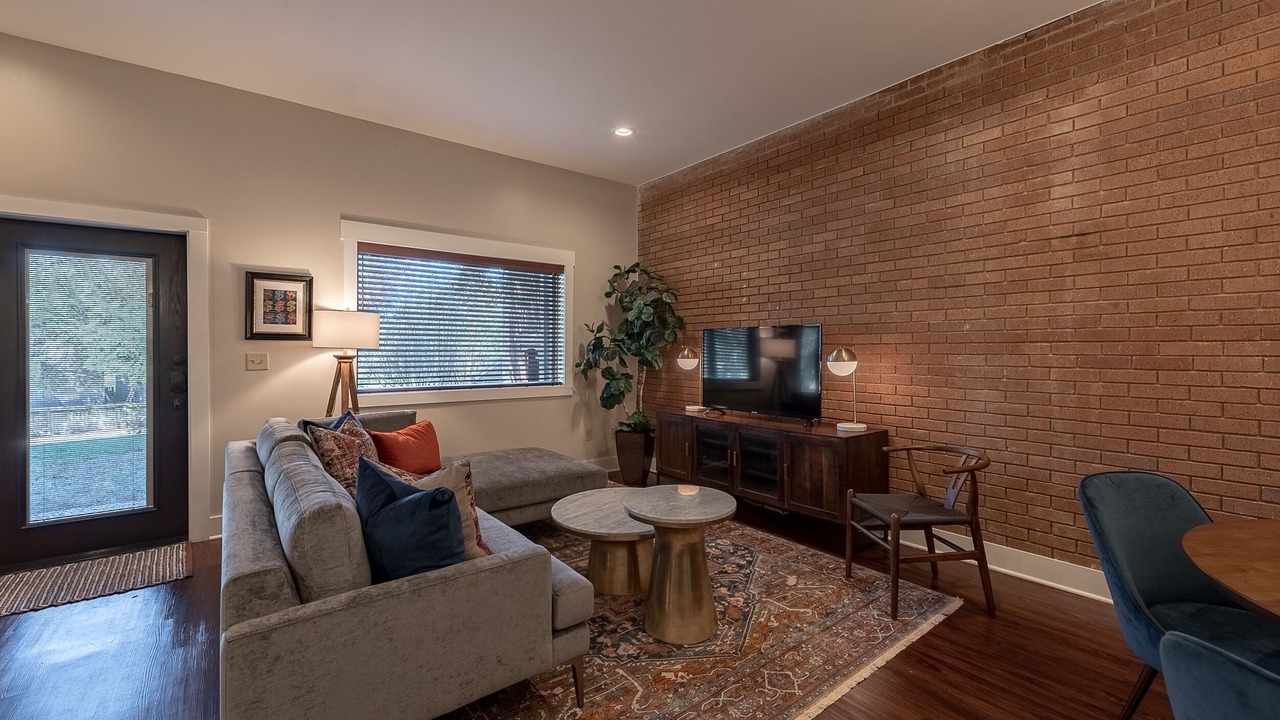 Photo of Livingroom in College Station