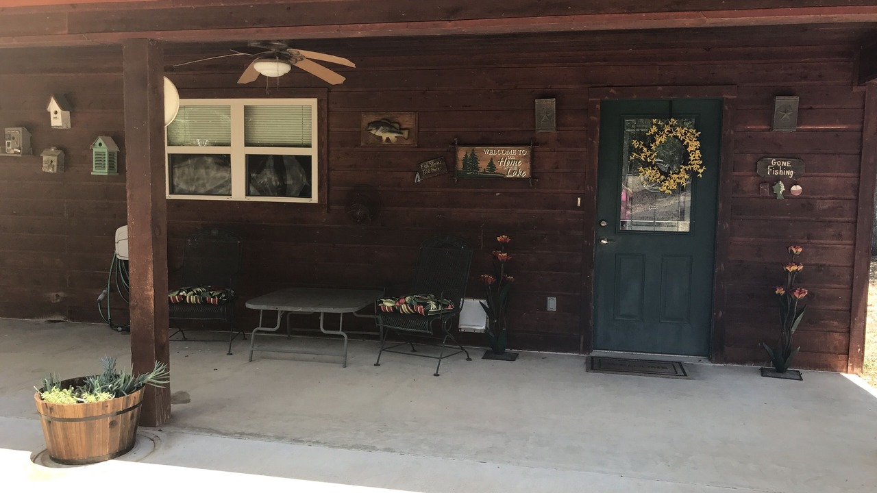 Photo of Outdoor in Buchanan Dam
