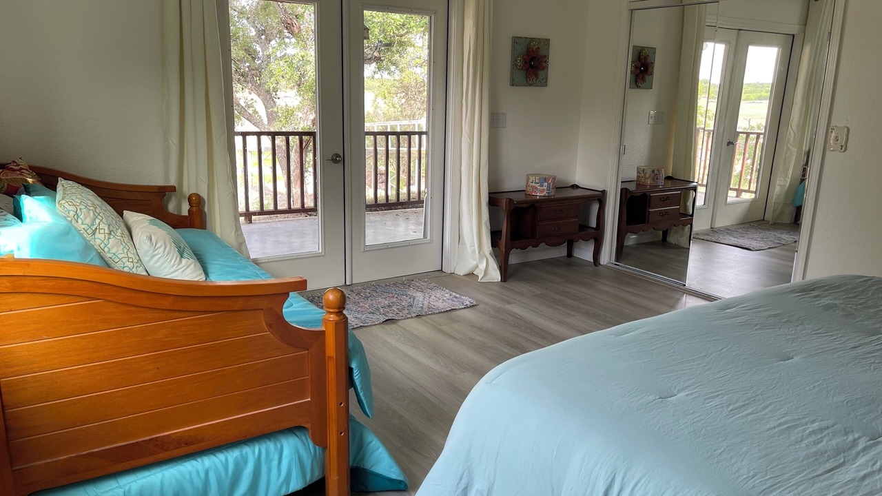 Photo of Bedroom in Buchanan Dam
