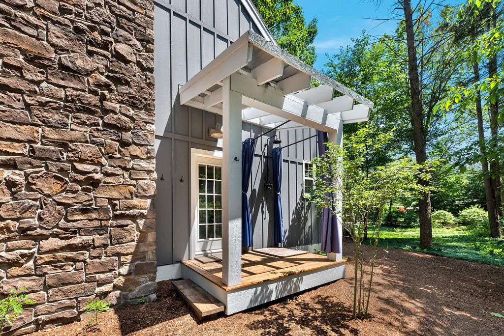 Photo of Patio Balcony in Harbert