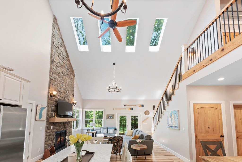 Photo of Others in Harbert