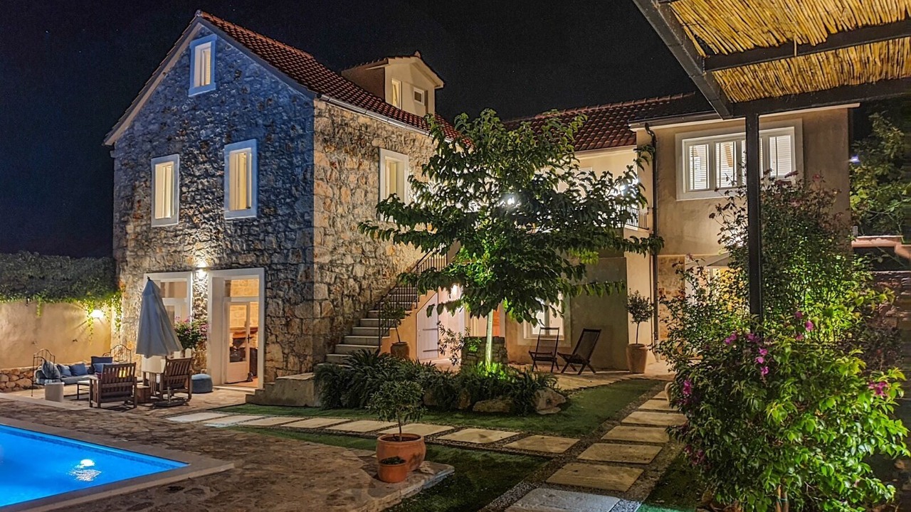 Photo of Outdoor in Vrisnik