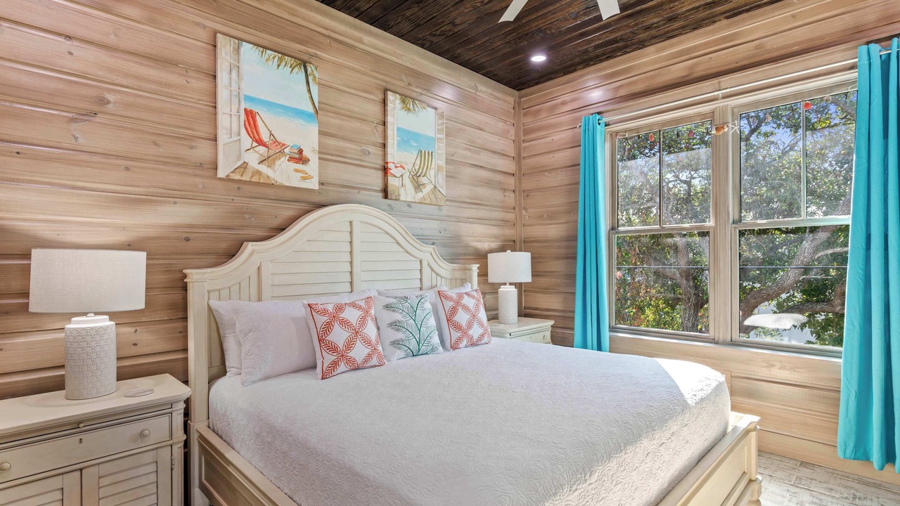Photo of Bedroom in Crystal Beach