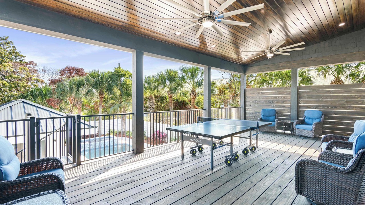 Photo of Patio Balcony in Crystal Beach