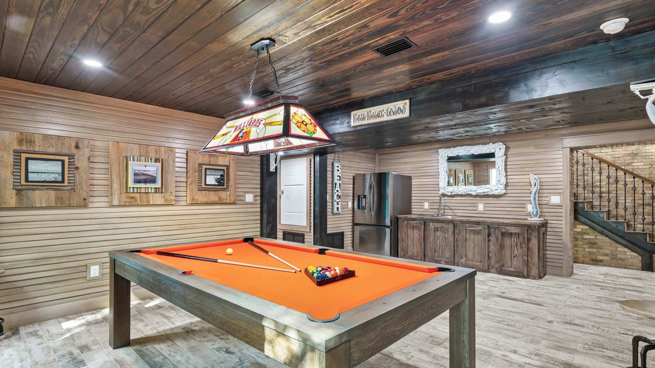 Photo of Bedroom in Crystal Beach