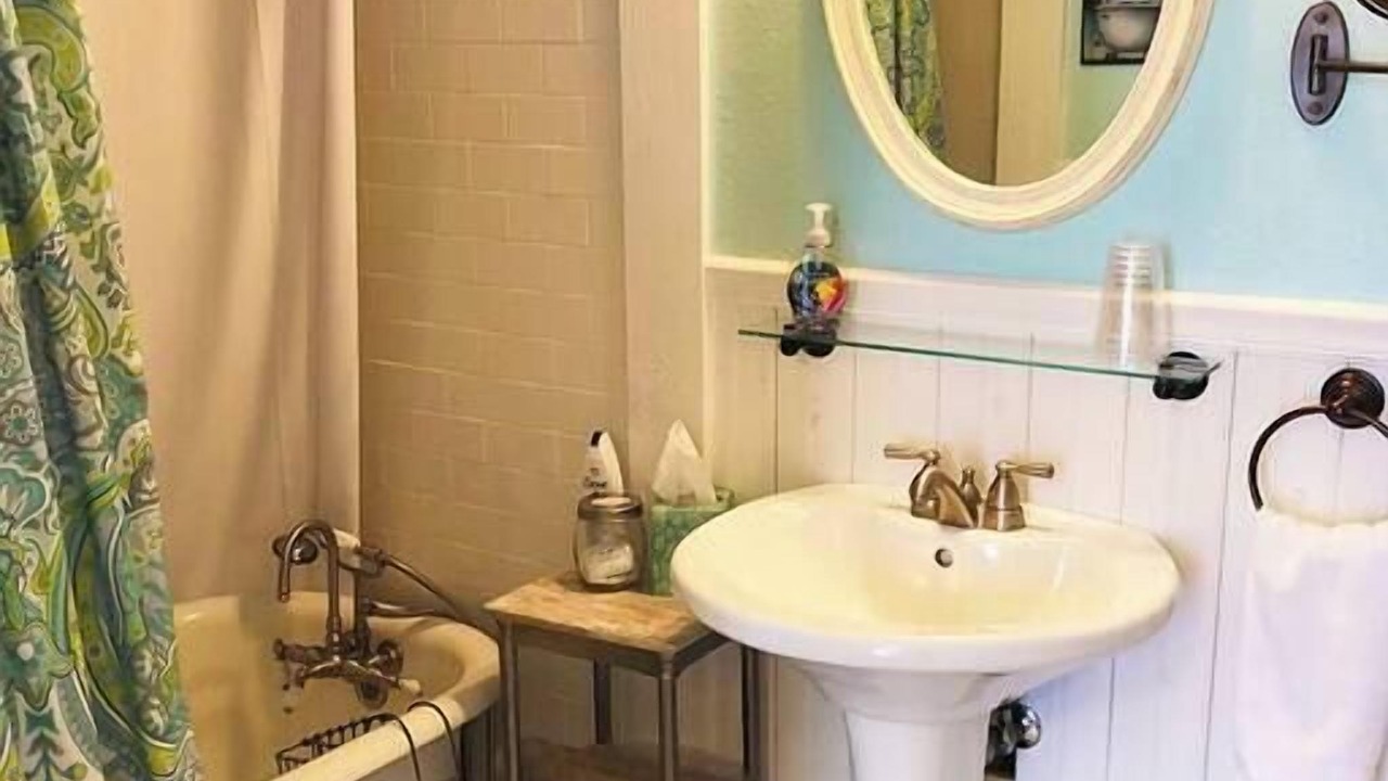 Photo of Bathroom in Llano
