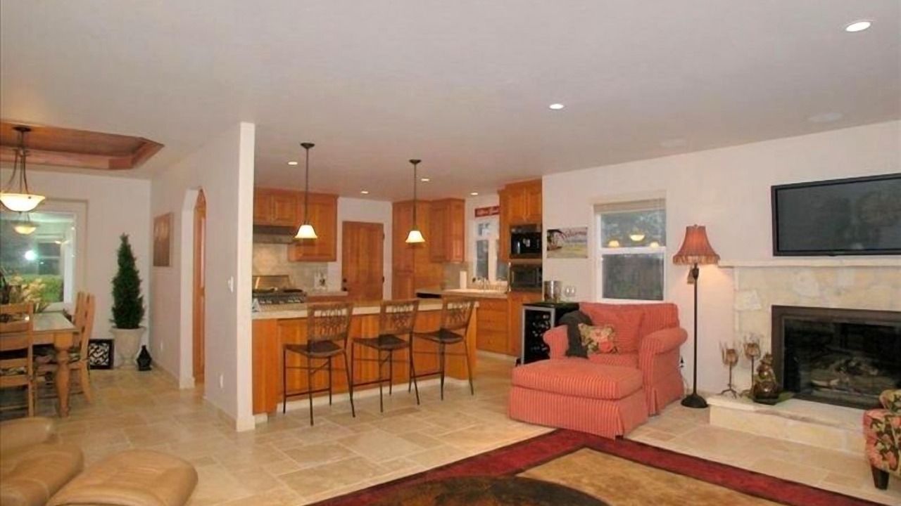 Photo of Livingroom in Northeast Carmel