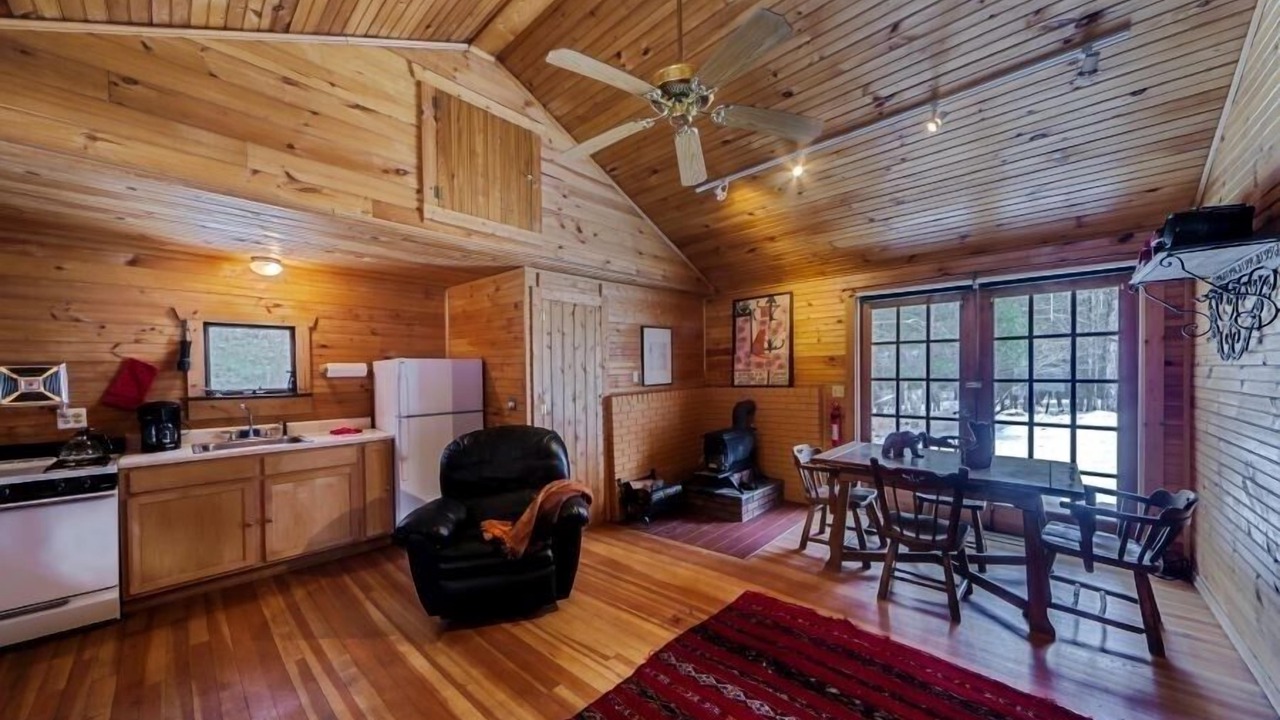 Photo of Livingroom in Milford