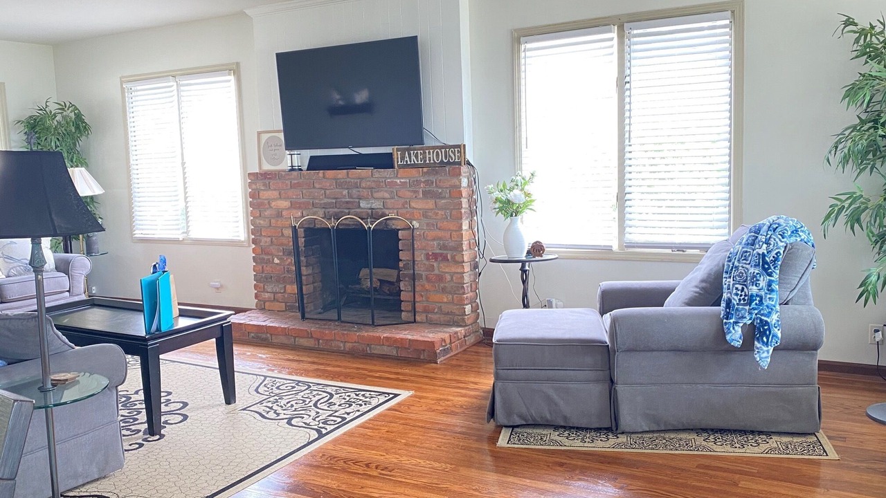 Photo of Livingroom in New Baltimore