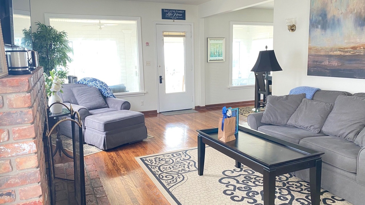 Photo of Livingroom in New Baltimore