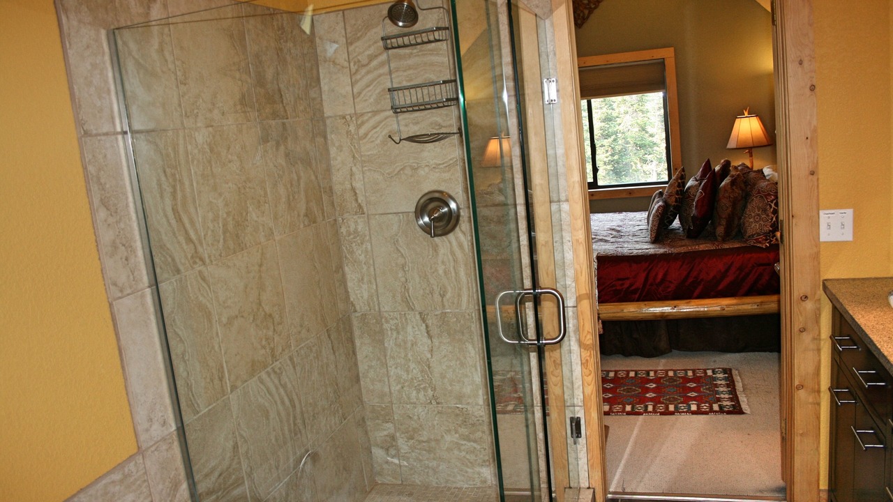 Photo of Bathroom in Quandary Village