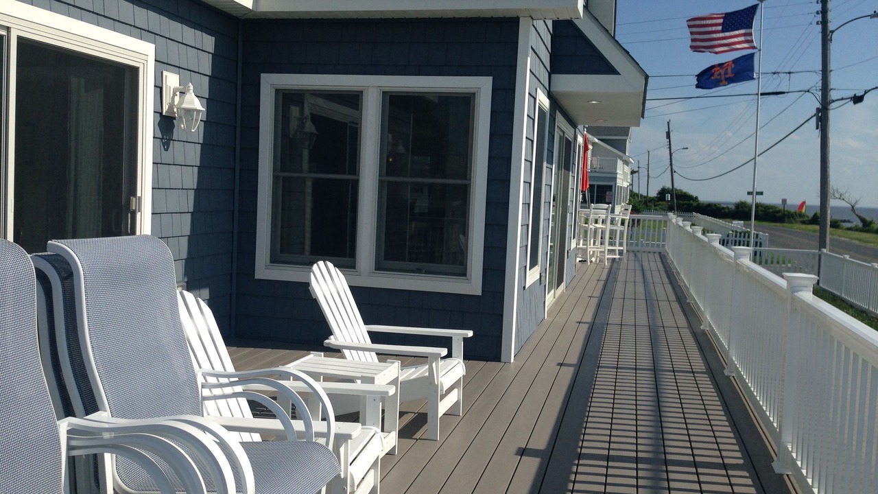 Photo of Patio Balcony in Town Bank