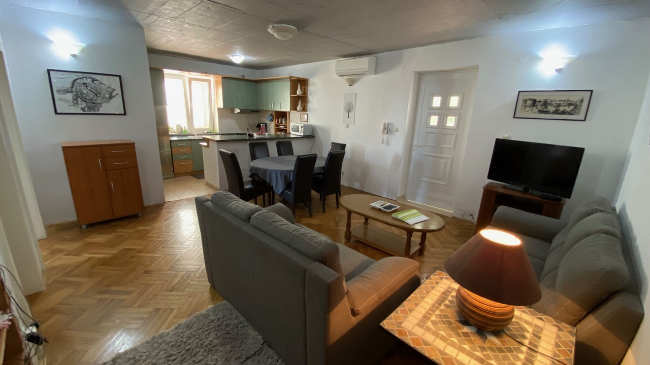 Photo of Livingroom in Gornji Kono