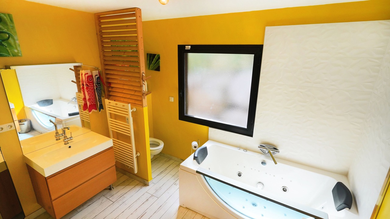Photo of Bathroom in Juvignac