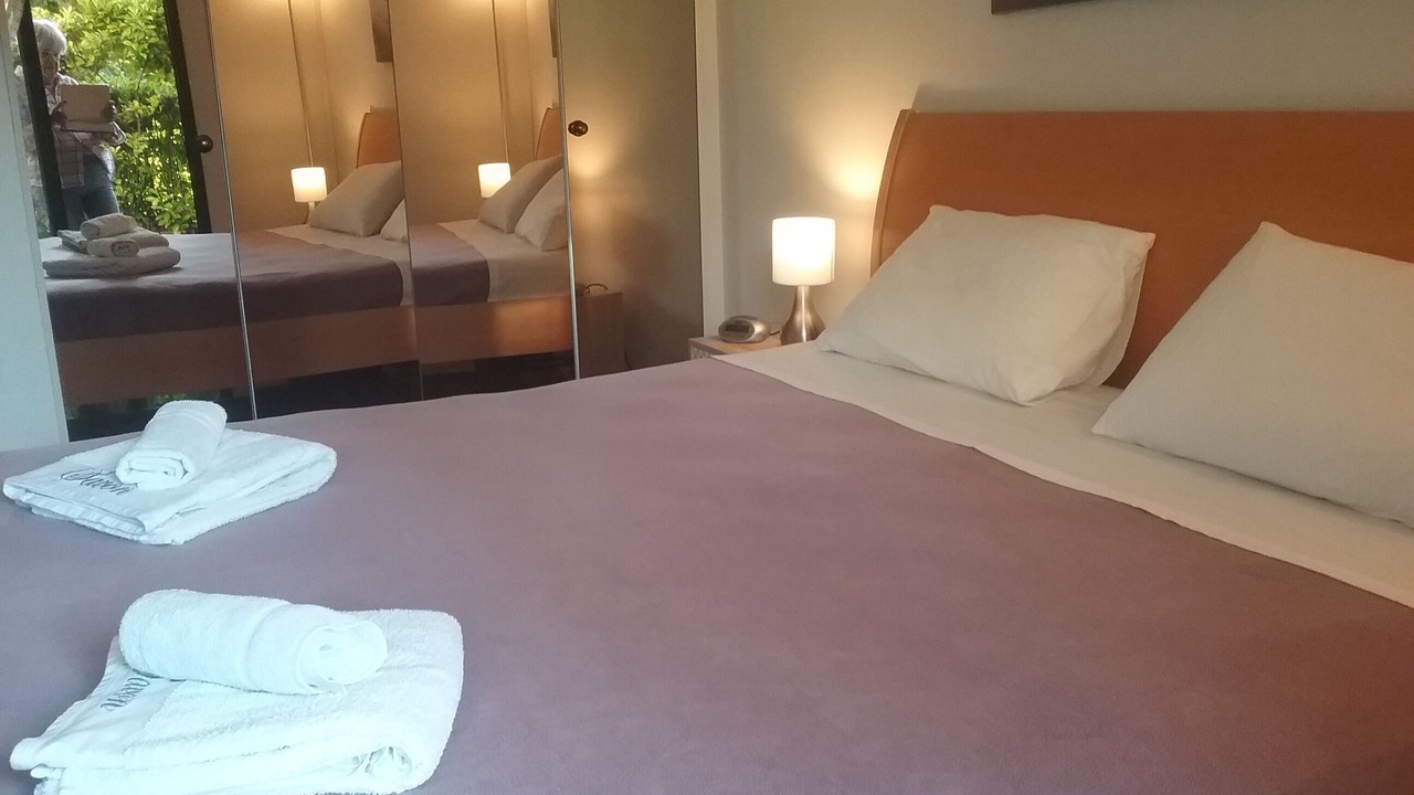 Photo of Bedroom in California - Pezou