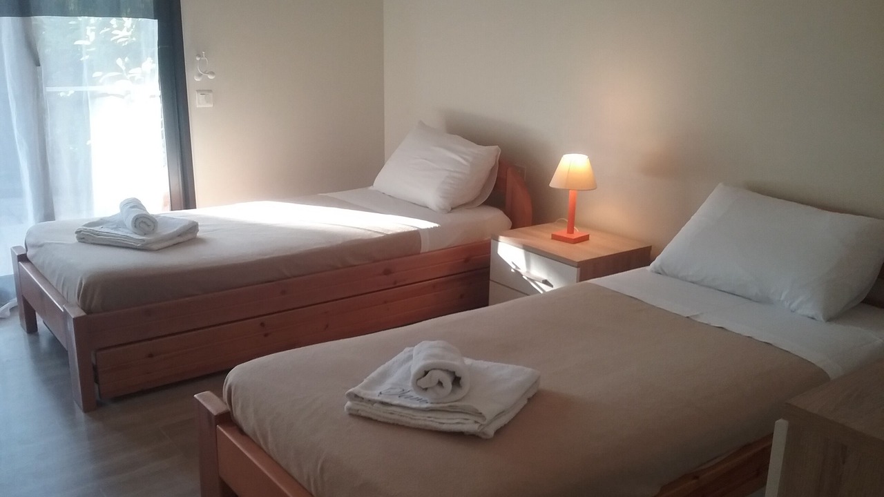 Photo of Bedroom in California - Pezou