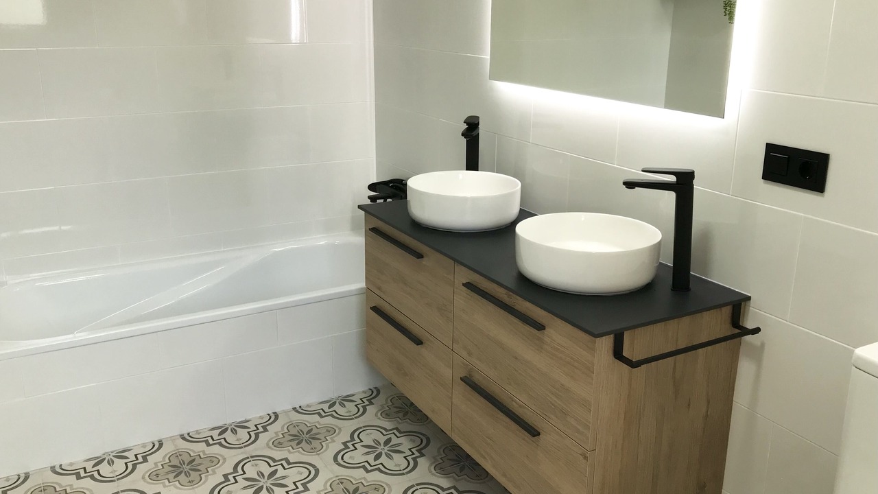 Photo of Bathroom in Trencall