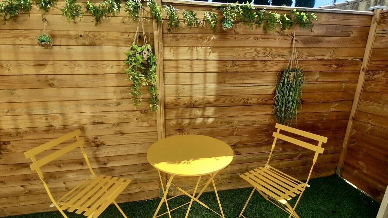 Photo of Patio Balcony in Montaren-et-Saint-Mediers