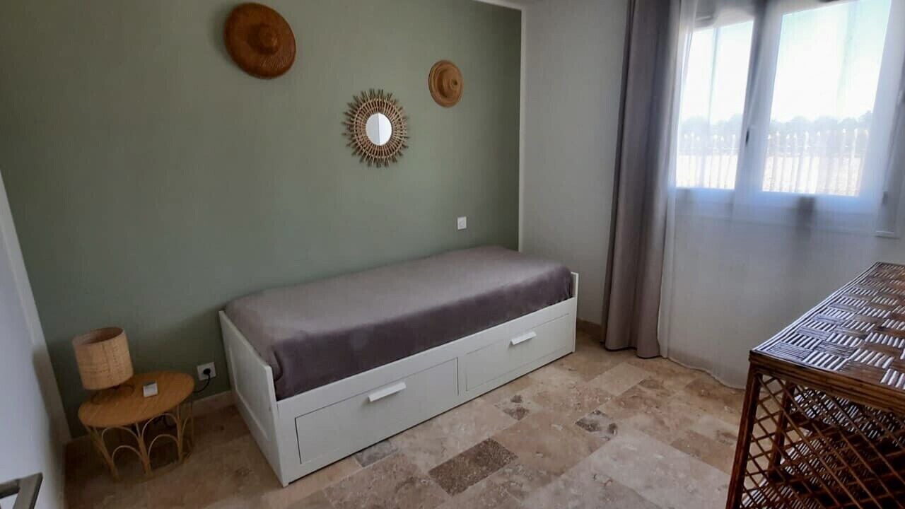 Photo of Bedroom in Montaren-et-Saint-Mediers