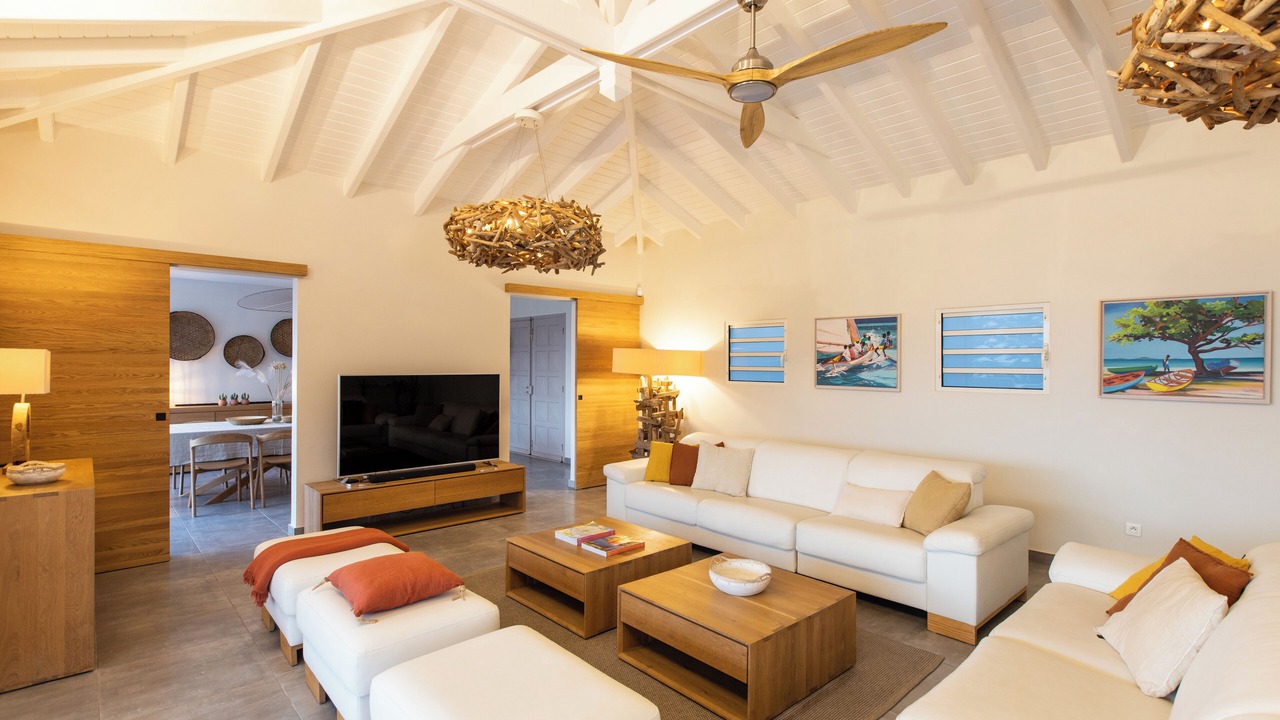 Photo of Livingroom in Orient Bay