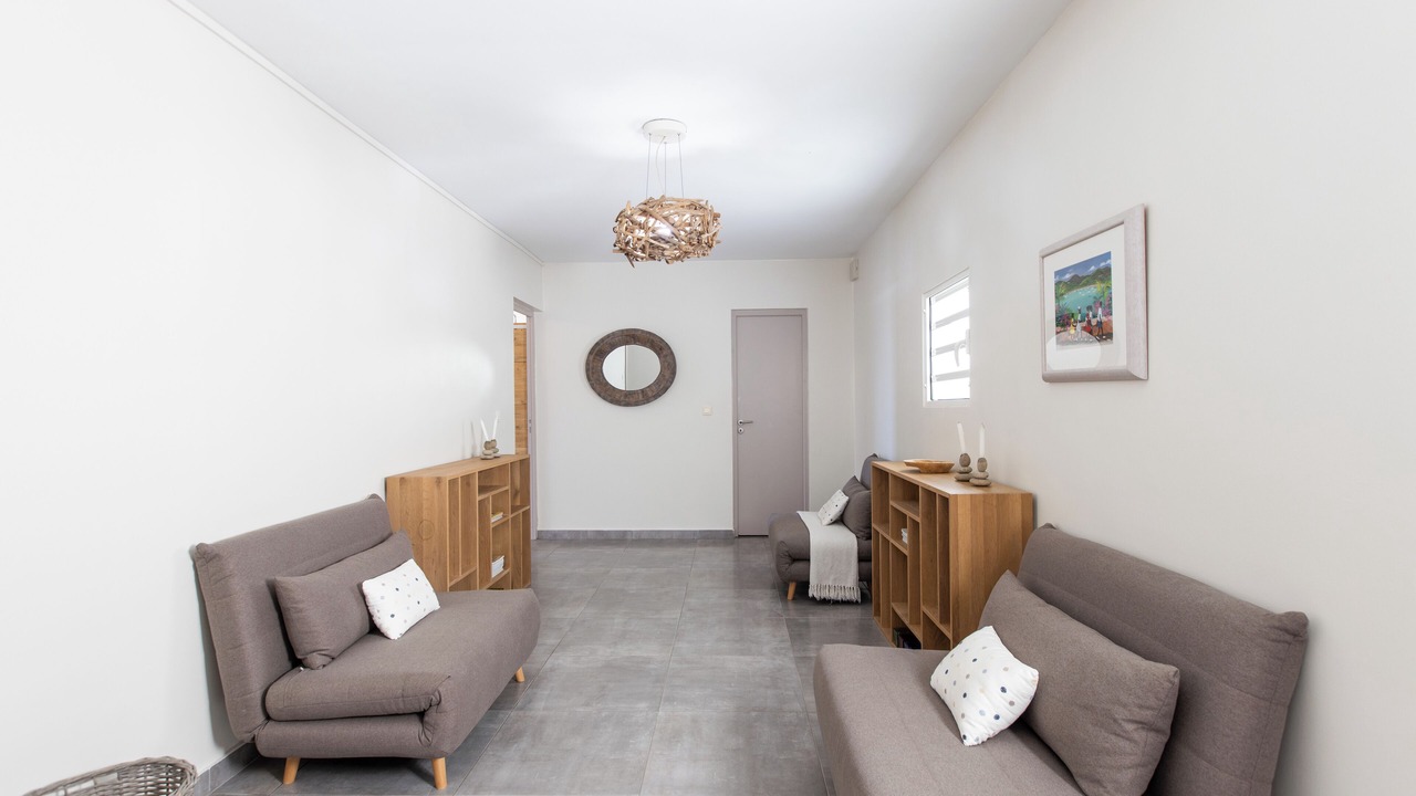 Photo of Livingroom in Orient Bay