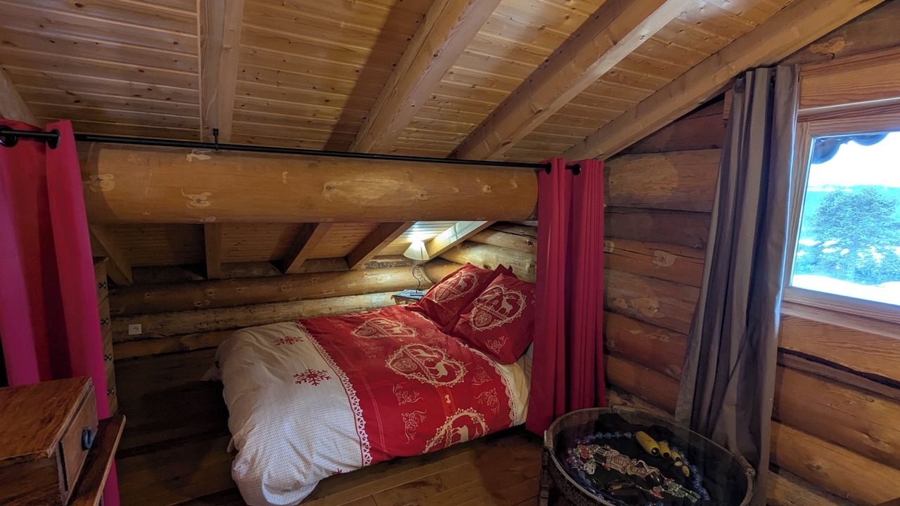 Photo of Bedroom in Pyrenees 2000
