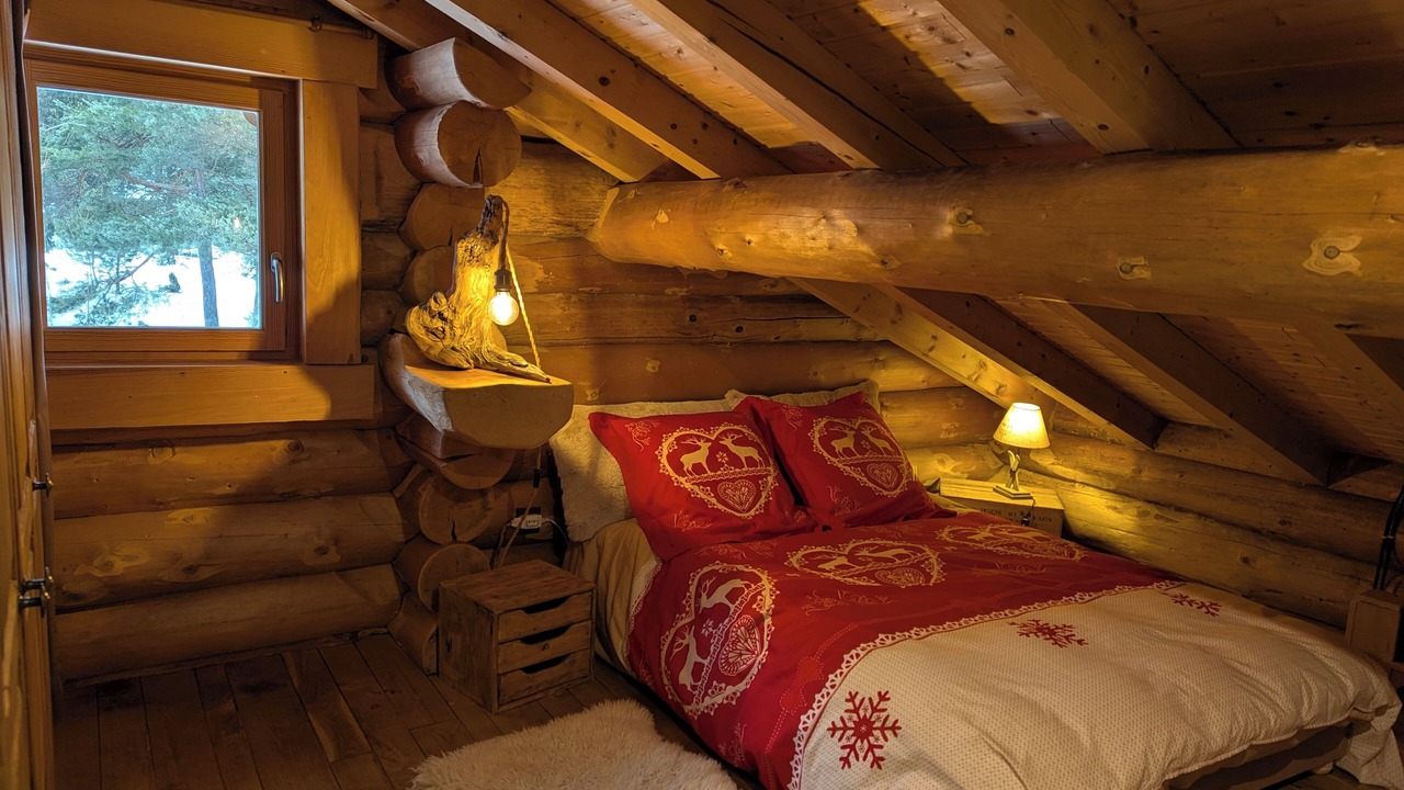 Photo of Bedroom in Pyrenees 2000