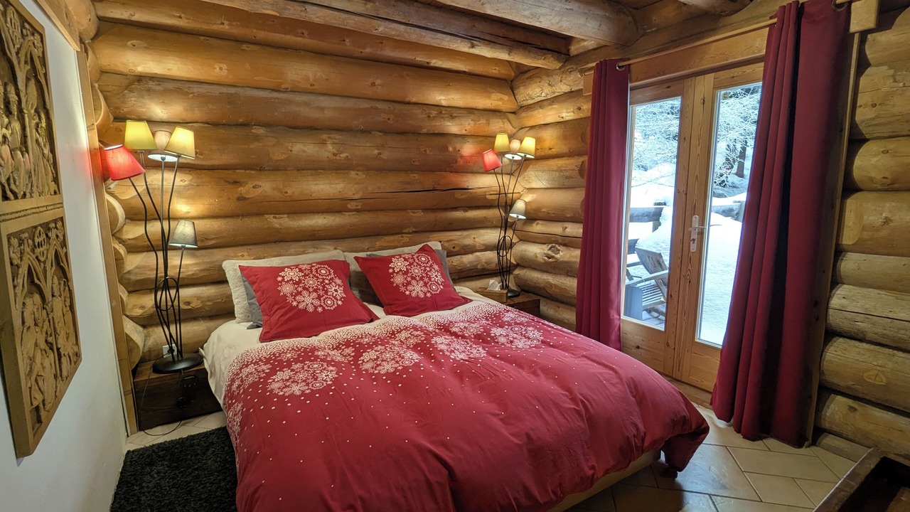 Photo of Bedroom in Pyrenees 2000