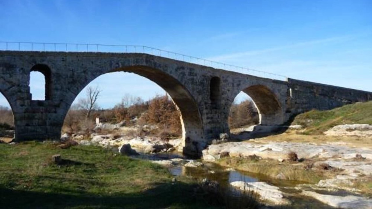 Photo of Others in Gordes