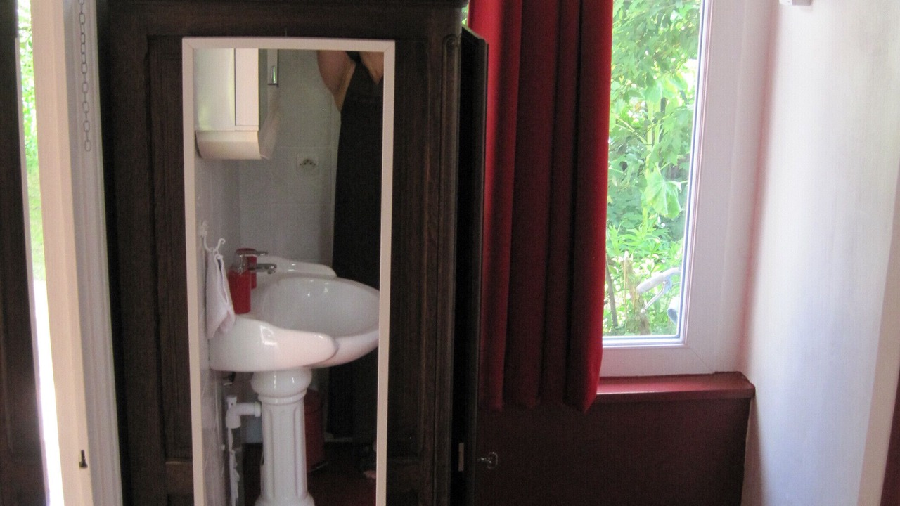 Photo of Bathroom in Loches
