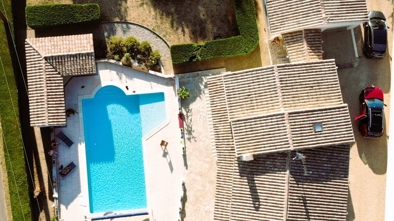 Photo of Outdoor in Pont-Saint-Esprit