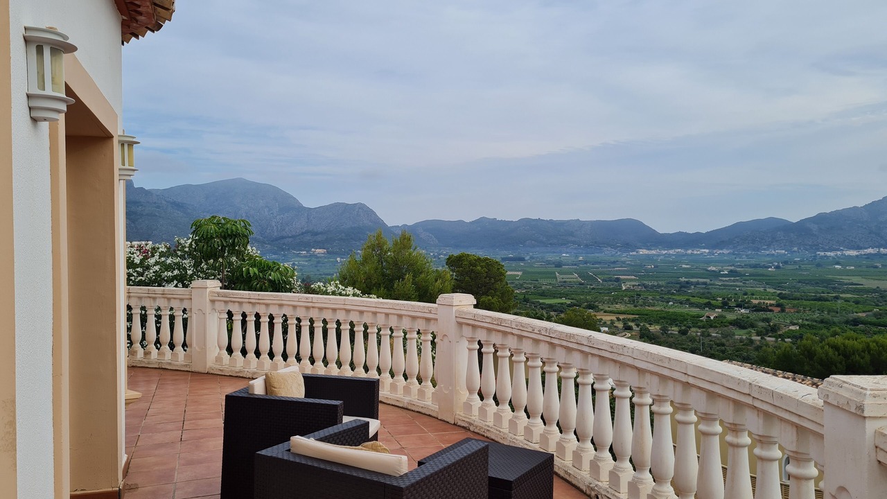 Photo of Patio Balcony in Orba