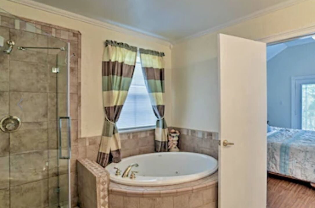 Photo of Bathroom in Benton