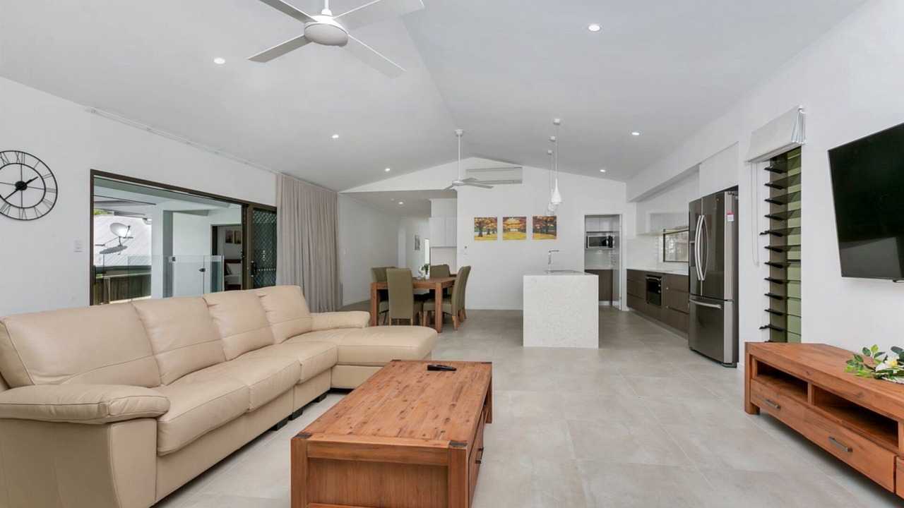 Photo of Livingroom in Palm Cove