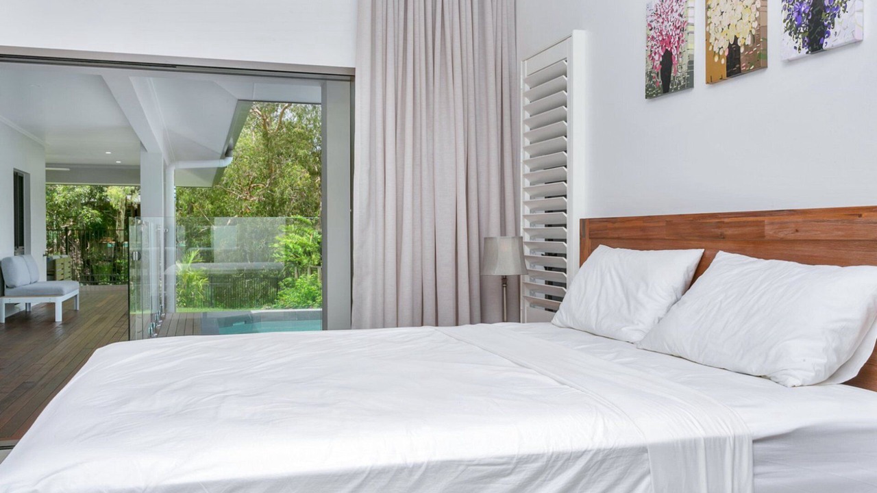 Photo of Bedroom in Palm Cove